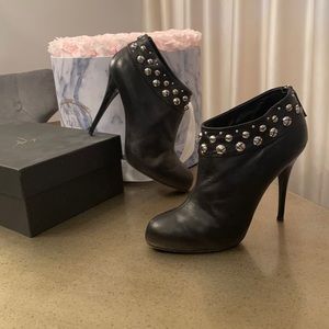 giuseppe zanotti black leather silver studded heeled booties vero cuoio size 40